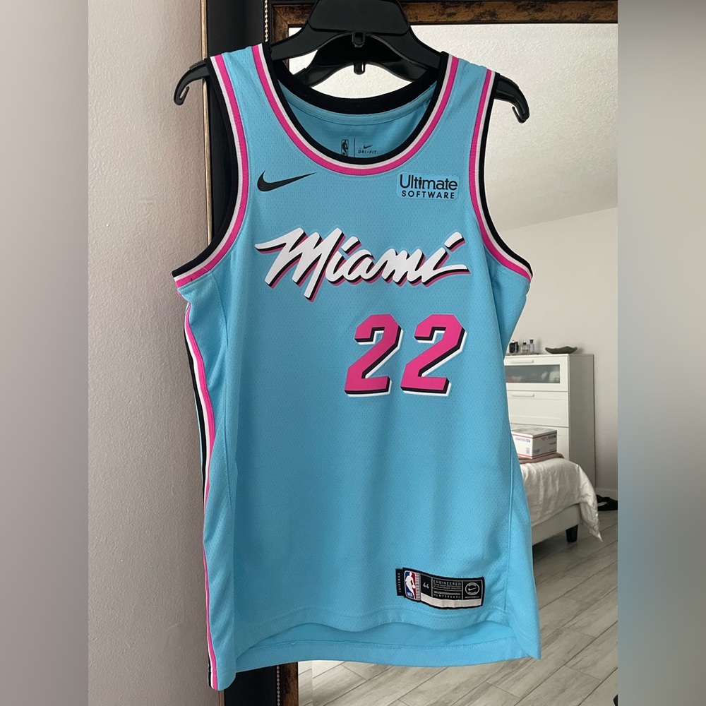 Miami Heat Nike Swingman Jersey - Jimmy Butler - Picture 5 of 8
